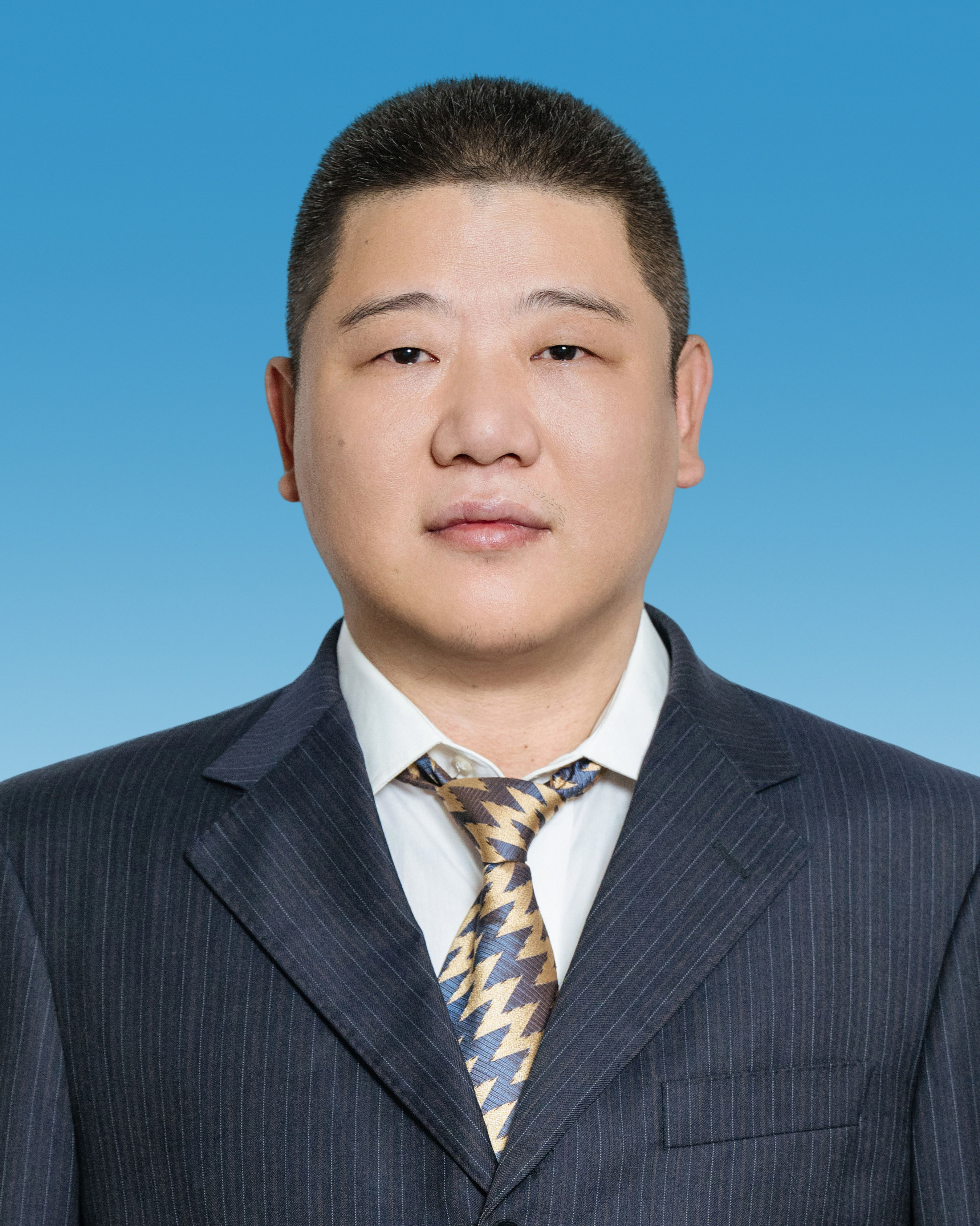 雷世平