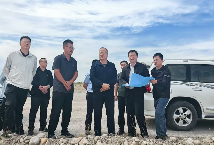 伊犁州自然资源局领导到省地质院核地质所新疆项目检查指导