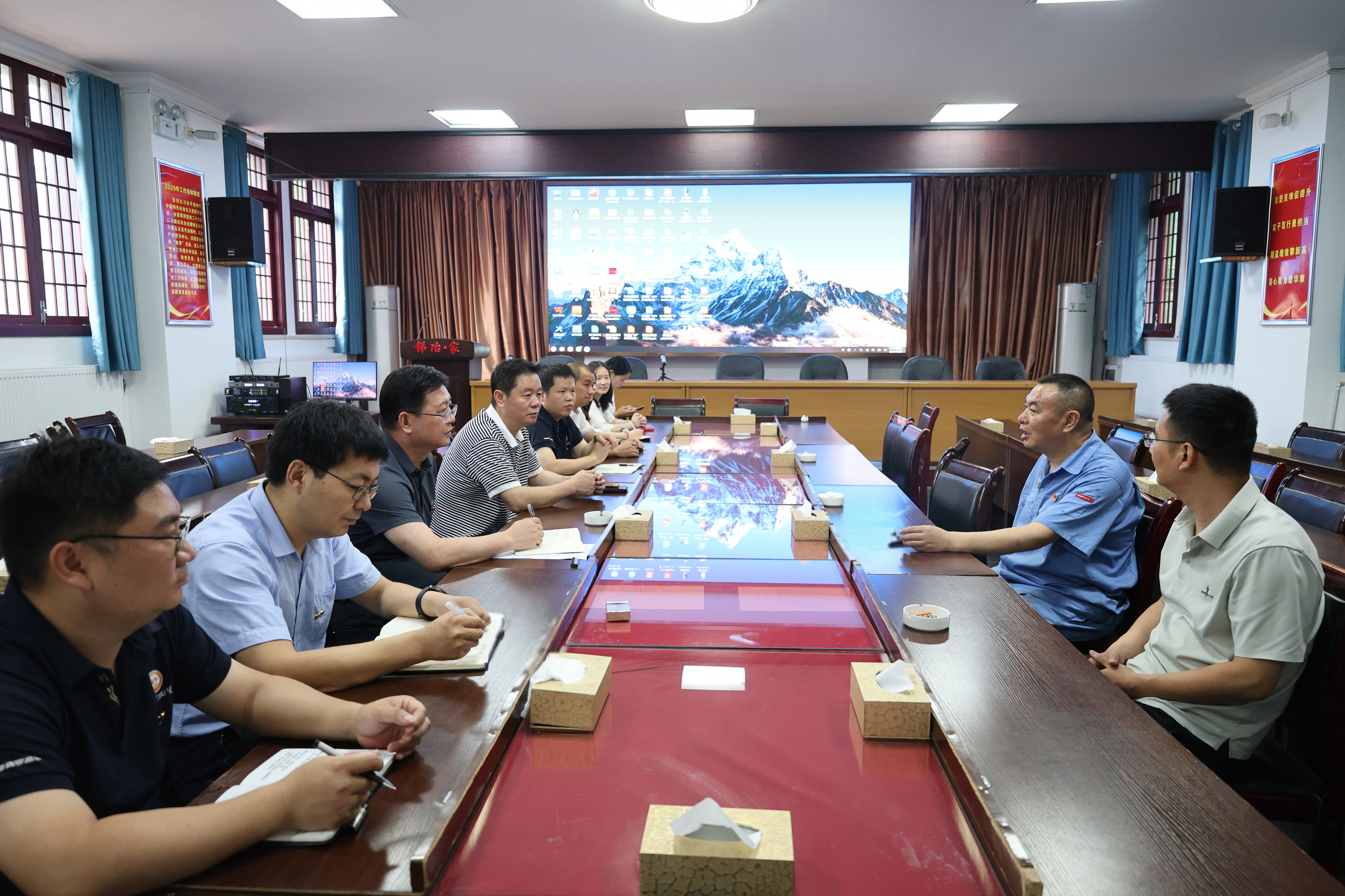 李剑雄带队赴锡矿山对接交流  共商边深部找矿与技术服务工作