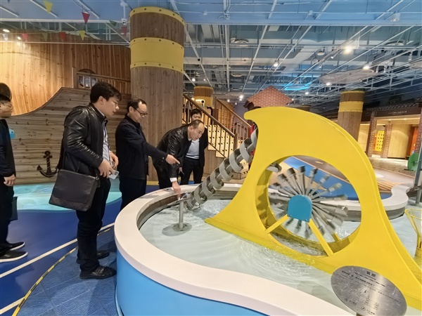 参观泉州市科技馆