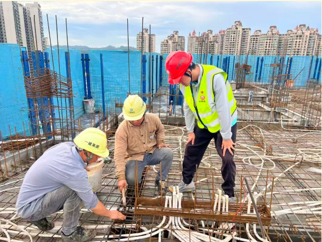 坚守，是对祖国最深情的告白——记国庆期间奋战在遥感地质事业一线的建设者们