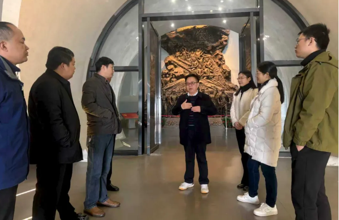 全铁军到遥感所调研指导工作