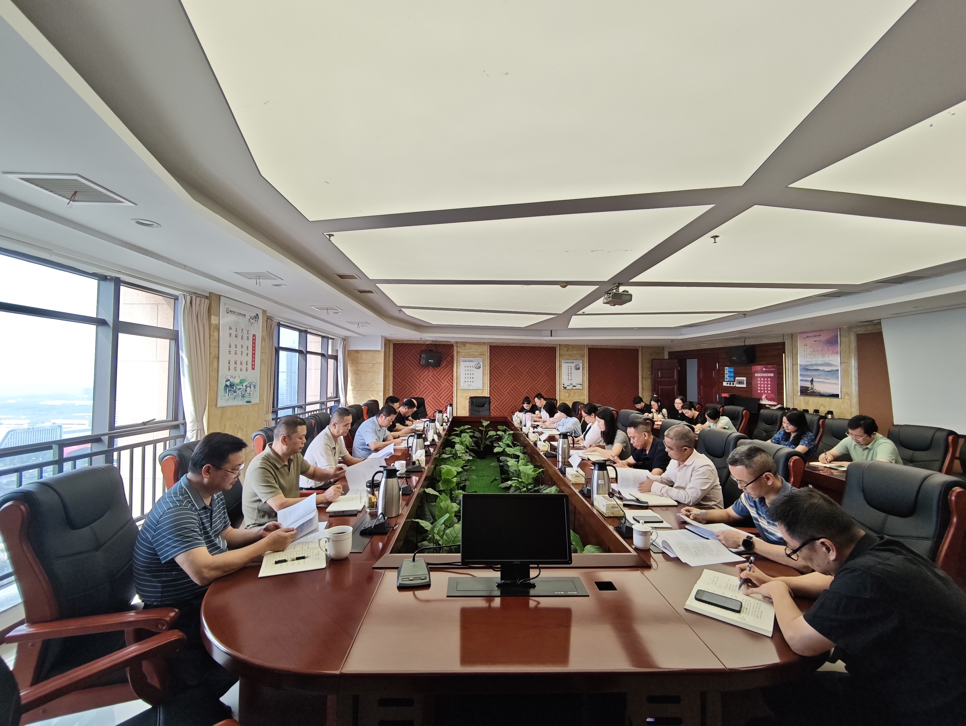 湖南省地质院空间所党委理论学习中心组开展2026年第九次集体（扩大）学习